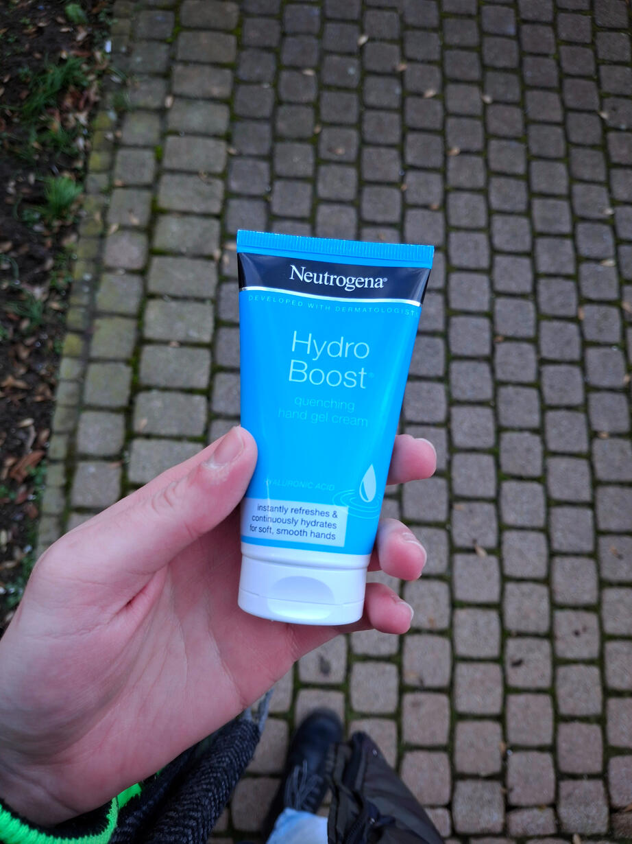 Neutrogena Hydro Boost kézkrém